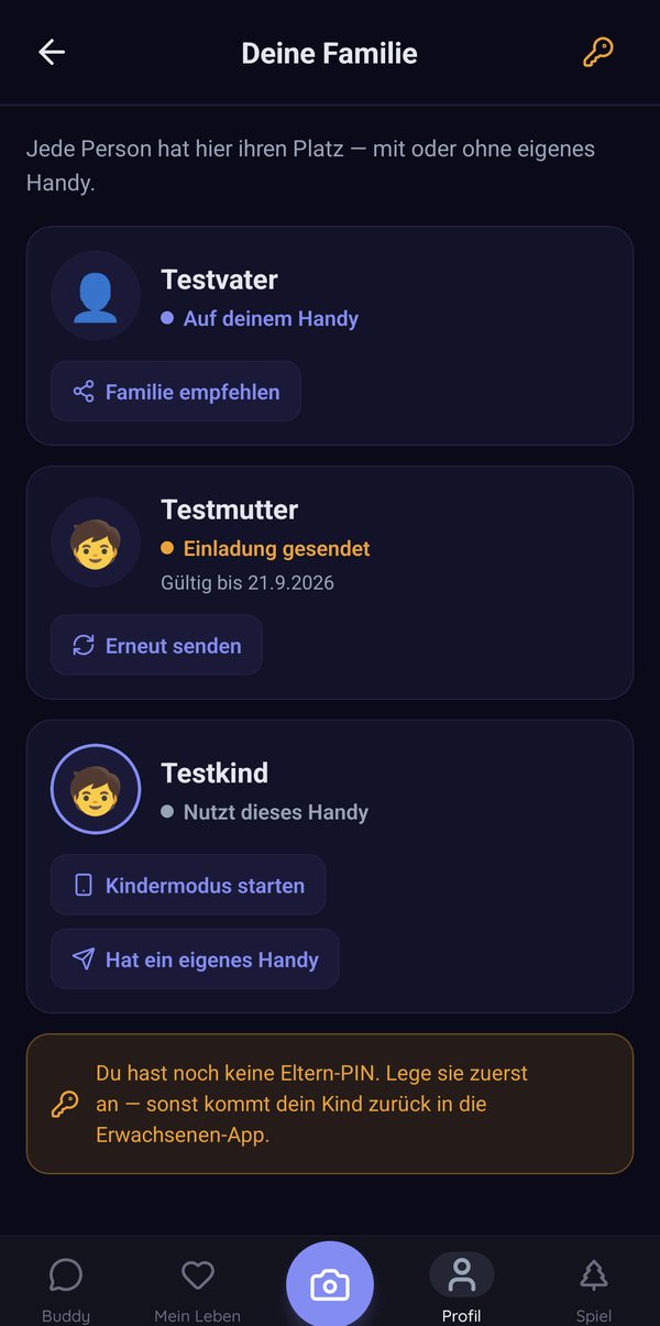 Screenshot der Buddi-App: Familienübersicht mit Einladungen und Kindermodus